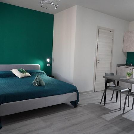 למזיה טרמה 4Rooms B&B - Holiday Home מראה חיצוני תמונה